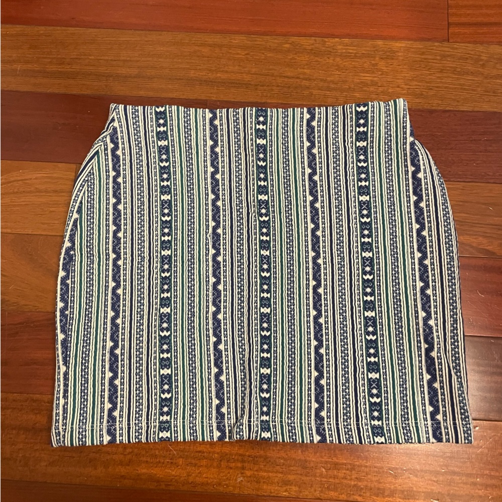 Zara Mini Skirt (medium)